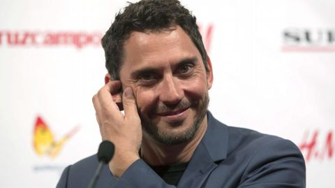El actor Paco León durante la rueda de prensa que ha ofrecido antes de recibir esta noche en el Teatro Cervantes el Premio Eloy de la Iglesia del Festival de Cine de Málaga