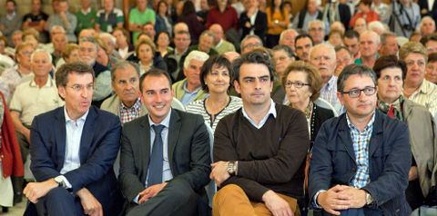 Feijoo, Antonio Fernández Angueira, Diego Calvo y el regidor y candidato de Dodro, Valentín Alfonsín.