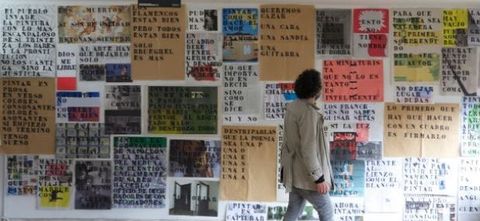 El artista lalinense Misha Bies Golas se suma a la plataforma «Curatorial Clube» con una acción en Lalín.
