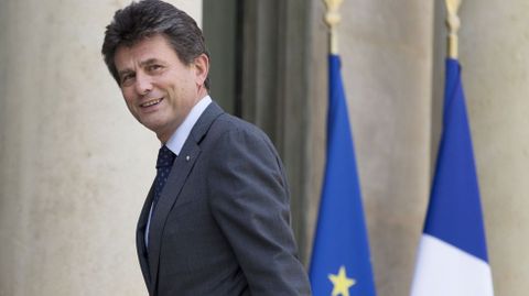 El presidente de la aseguradora Axa, Henri de Castries