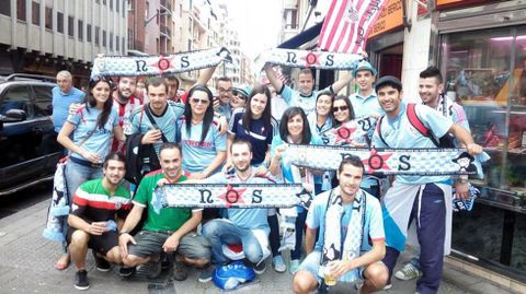 Foto de familia dalgúns dos compoñentes do Colectivo Nós.