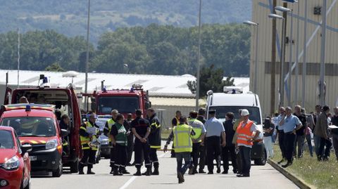 Un hombre ha irrumpido este viernes en la sede de una empresa de químicos en Saint-Quentin-Fallavier, en el este de Francia, y ha hecho explotar varias bombonas de gas