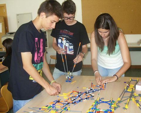 Jóvenes coruñeses se forman y divierten en los campus que promueve la obra social La Caixa.