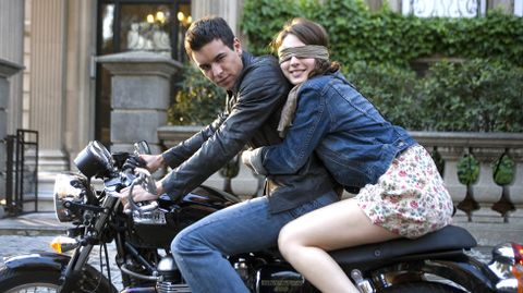 Mario Casas y María Valverde protagonizaron el amor adolescente de «A tres metros sobre el cielo» en 2010 y se enamoraron en la vida real. Rompieron el año pasado tras cuatro años de relación.