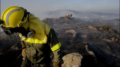 Incendio en Bens y O Portiño