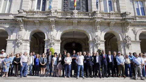 Minuto de silencio en el concello de A Coruña