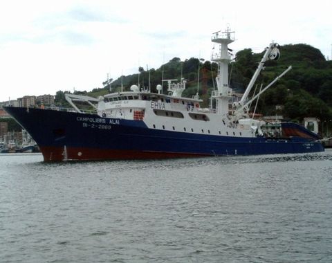 El barco estaba ayer a punto de hundirse en el Índico.