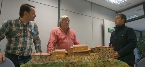 La maqueta de Caaveiro creada por Fernando Couce se expondrá en el monasterio.