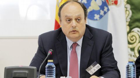 JAVIER GARCÍA DE PAREDES. ANTES: Director adjunto de Novacaixagalicia. AHORA: También pendiente de la sentencia, ha montado un despacho de abogados