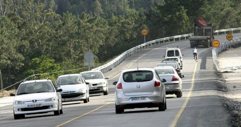 El tramo entre Viveiro y A Gañidoira, complicado por una casi permanente línea continua, es uno de los controlados con radar.