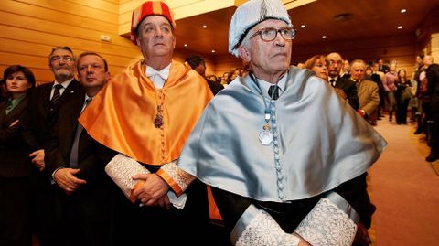 Neira Vilas era doctor honoris causa por la Universidad de A Coruña