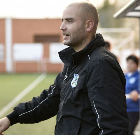 Víctor Pazos volvió al Zas.