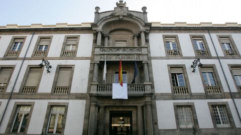Fachada del edificio de la Deputación de Ourense