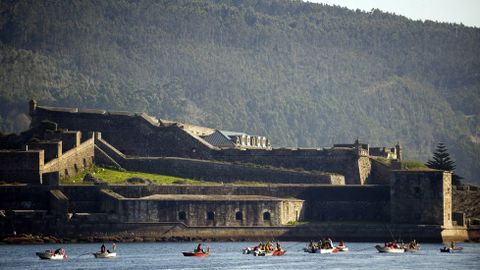 Mariscadores faenando junto a San Felipe