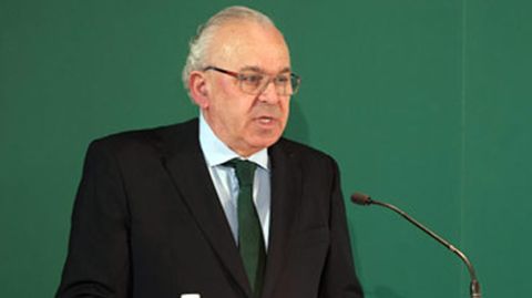 José Luis Sáenz de Miera. Ex presidente de cementos Portland. Salió de la empresa tras entrar Carlos Slim en el capital.