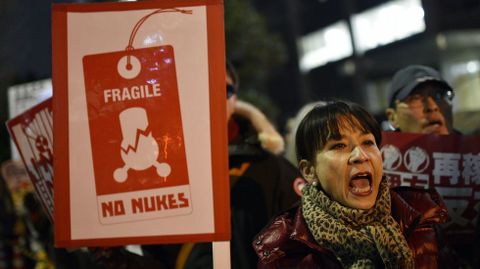 Manifestantes en Tokio en una protesta contra la reactivación nuclear.