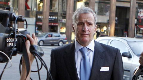 El uruguayo Juan Pedro Damiani, presidente del Peñarol y miembro del comité de ética de la FIFA , tuvo relaciones de negocios con tres hombres señalados en la investigación