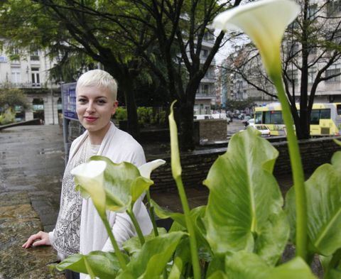 «La poesía es algo prioritario en mi vida», dice la escritora Kali Ferrández.