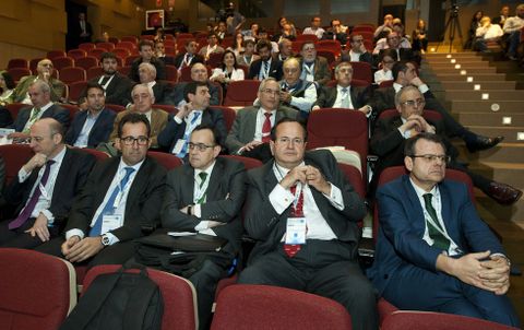 Los máximos responsables de Windar, Navantia junto a directivos de Iberdrola y la Xunta, en el CIS.