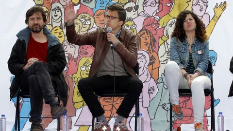 Rafa Mayoral, Iñigo Errejón y Sofía Castañón en La Felguera