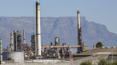 Una refinera de Chevron en Sudfrica