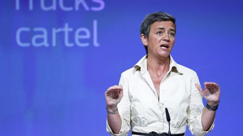 La comisaria europea de Competencia, Margrethe Vestager, en la rueda de prensa en la que se ha anunciado la multa de Bruselas