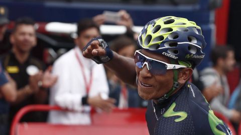 Nairo Quintana celebra su triunfo en Lagos de Covadonga