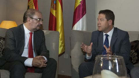 Lambán y García-Page (derecha).