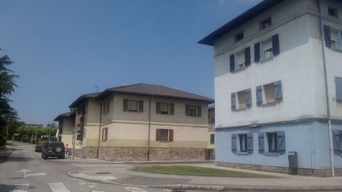  El poblado de Llaranes con sus caractersticas viviendas de distintos colores