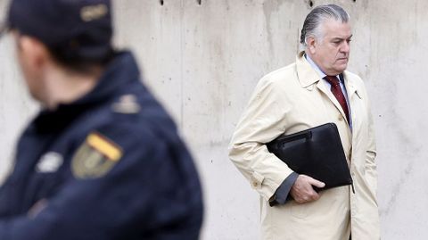 Luis Bárcenas, a su llegada al juicio de la trama Gürtel