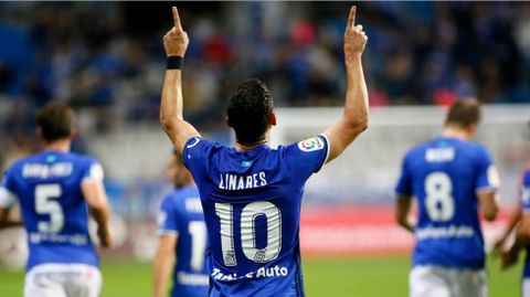 Linares celebra su primer gol ante el Tenerife