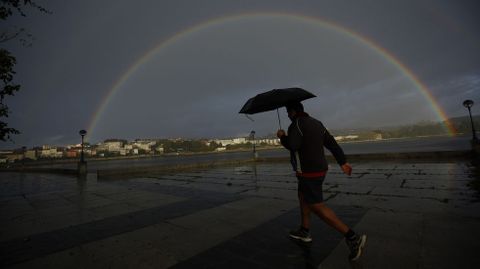 Vista Ria do Burgo. Lluvia arcoiris