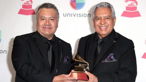 Mejor Álbum Tropical Tradiciona: Arturo Ortiz y Antonio Toño Méndez, de la orquesta Sonora