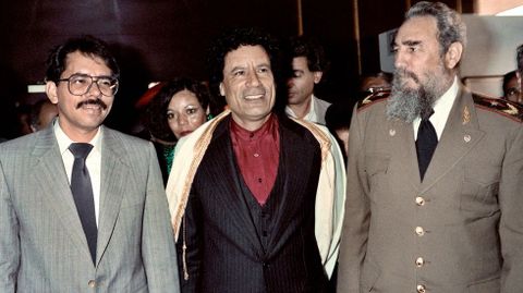 Castro, Gadafi y Daniel Ortega, en 1986