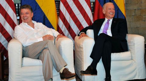 Juan Manuel Santos y Jon Biden
