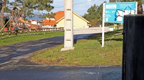 Chequeo parque infantil, zona recreativa de Batalla, en Xuño