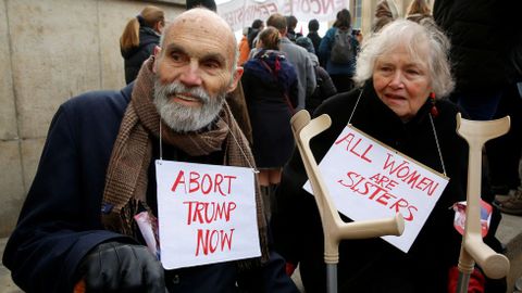 Manifestantes en París