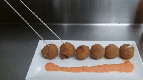 Croquetas de cachopo de la sidrería Canteli de Gijón