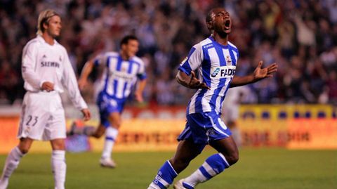 Celebrando su famoso gol al Madrid