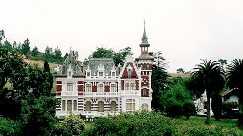 Palacio en la Quinta Bauer de Gijn