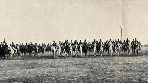 Un regimiento de caballería que participó en las maniobras de Bóveda, en el Campo do Teixugo