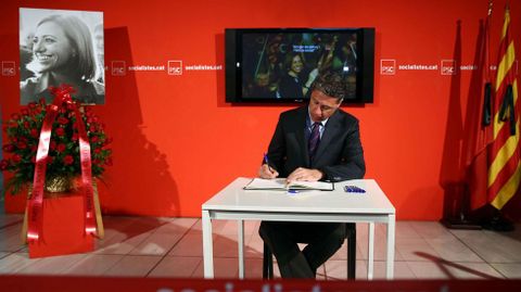El presidente del PP cataln, Xavier Garca Albiol, en la sede del PSC. 