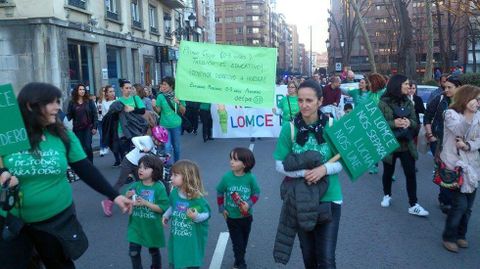 Los educadores de las escuelas de 0 a 3 años, en una protesta en Oviedo.Los educadores de las escuelas de 0 a 3 años, en una protesta en Oviedo
