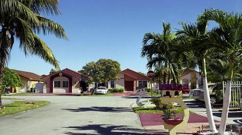 «Hialeah III-Real Estate Levels», de Rossell Messeguer
