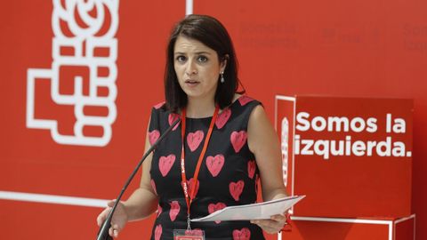 La diputada del PSOE Adriana Lastra presentó la estructura del congreso