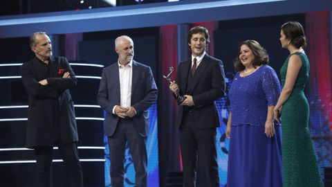 El actor y cantante mexicano Diego Boneta recoge el testigo para que los premios Platino viajen a Mxico en 2018