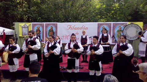 El grupo de gaitas de la localidad barcelonesa de Cornellá fue invitado al festival