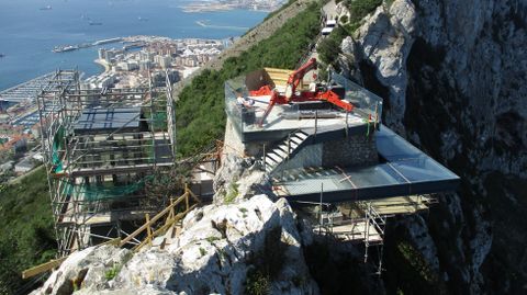 Imagen de las obras de construccin del mirado de Gibraltar, adjudicado a Ales Iluminacin.Imagen de las obras de construccin del mirado de Gibraltar