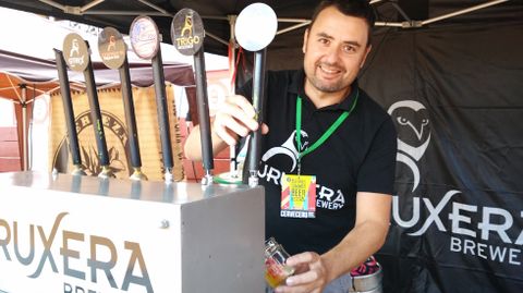 Hugo Surez, propietario del brewpub L'Espumeru que fabrica la cerveza Curuxera.
