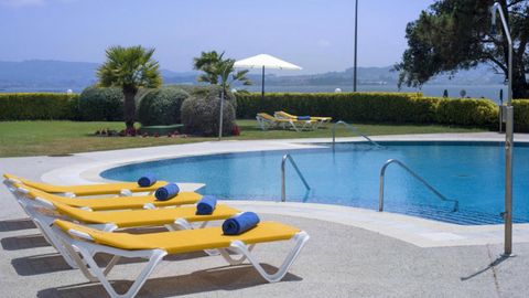 Piscina exterior en Hotel Eurostars Isla de La Toja